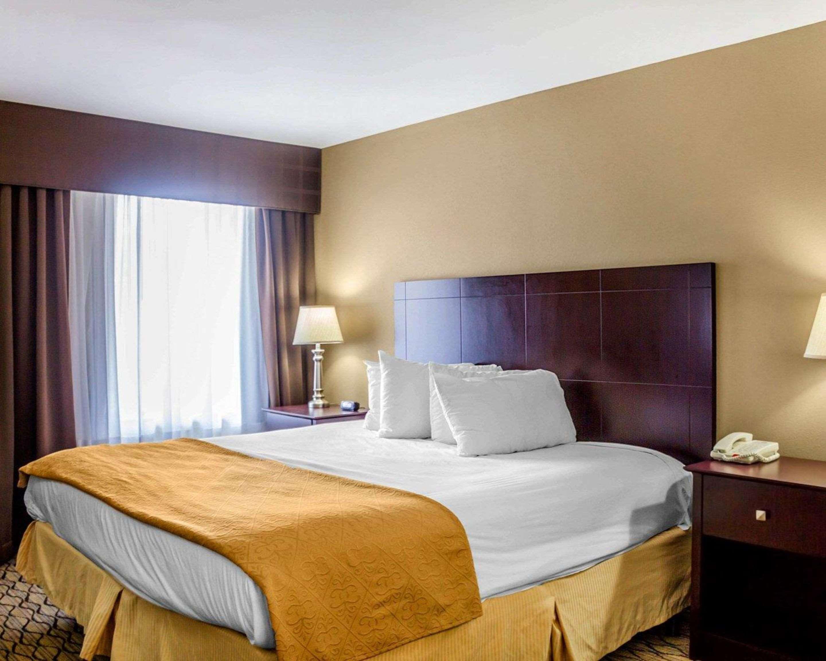 Quality Inn Waterbury Eksteriør bilde