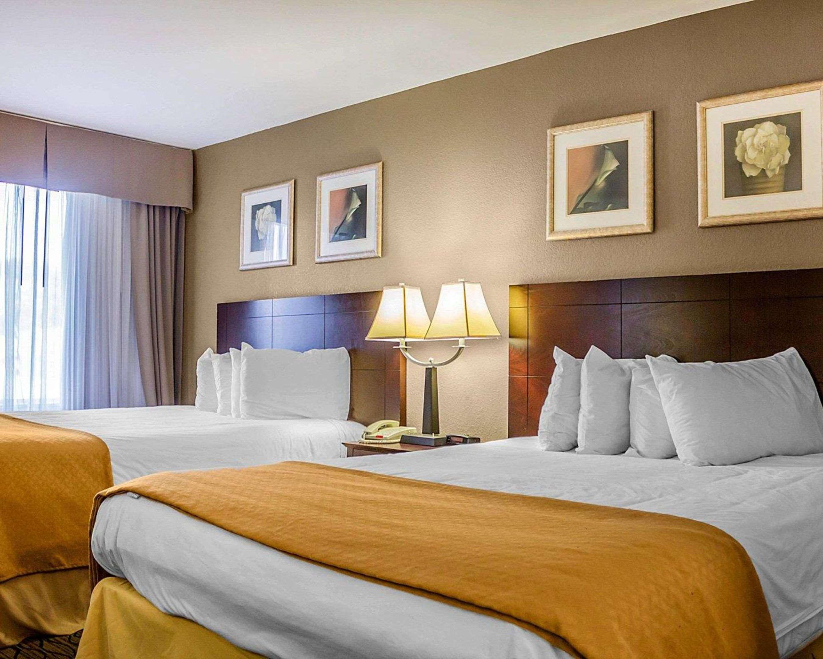 Quality Inn Waterbury Eksteriør bilde