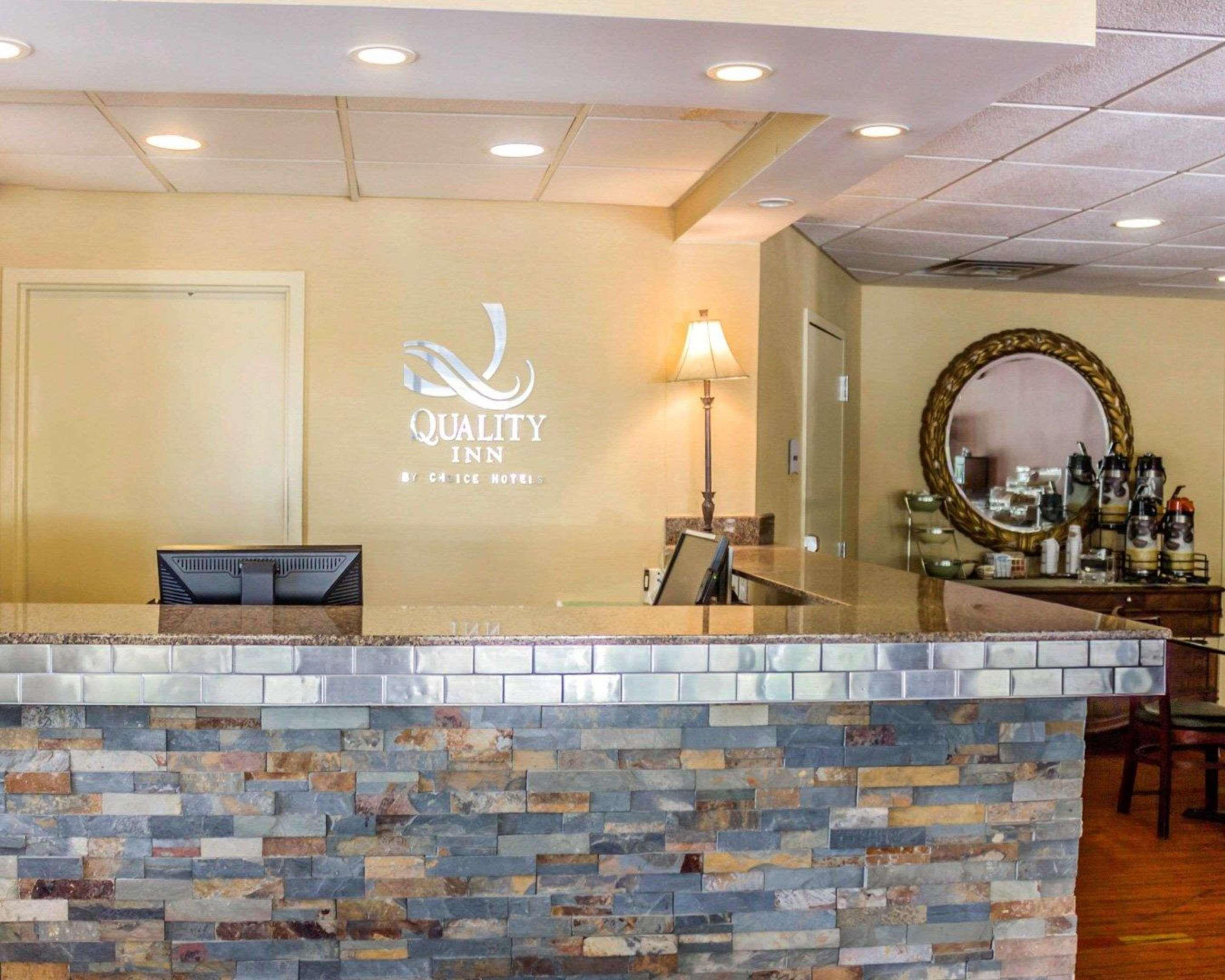 Quality Inn Waterbury Eksteriør bilde