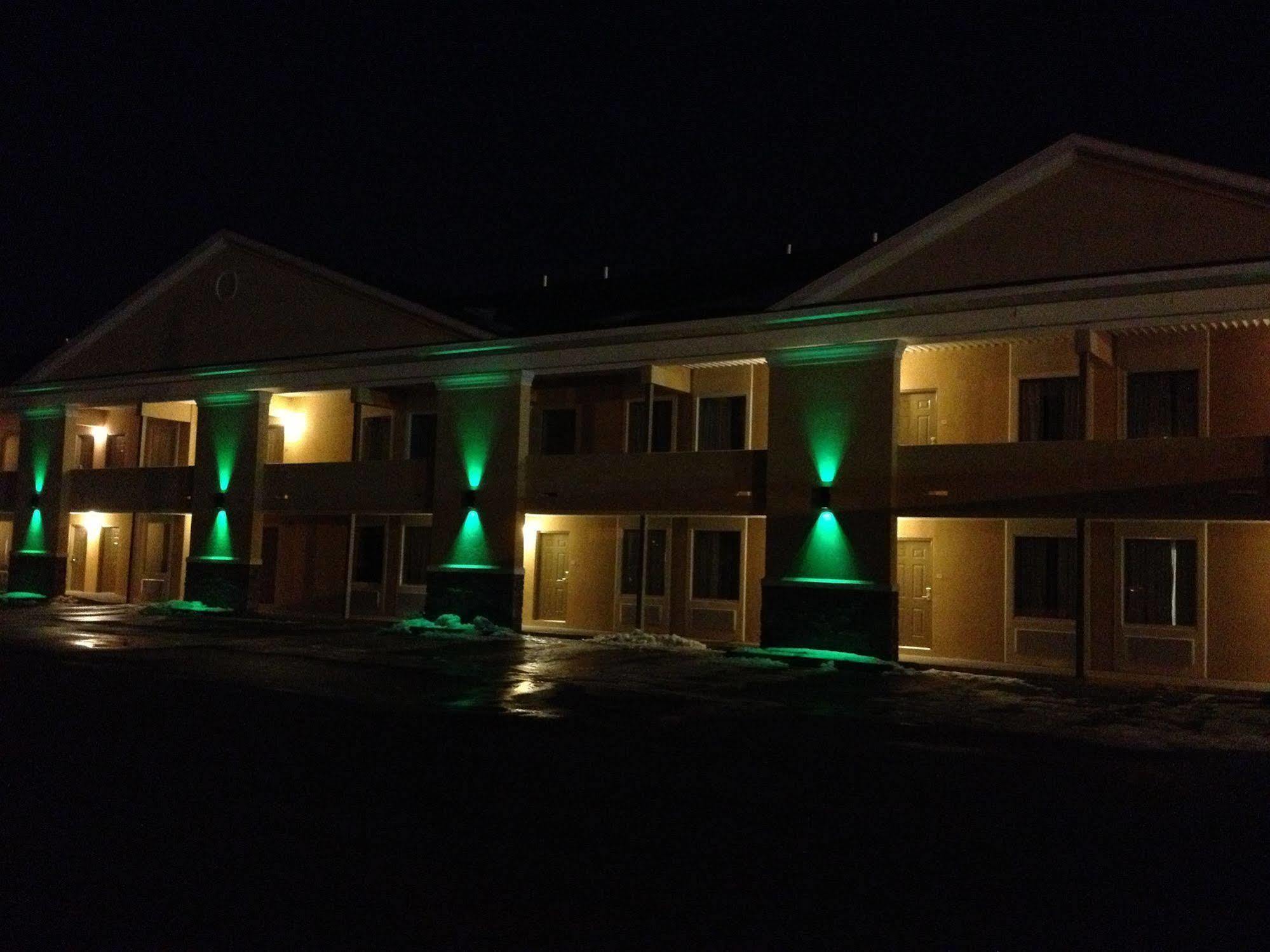 Quality Inn Waterbury Eksteriør bilde